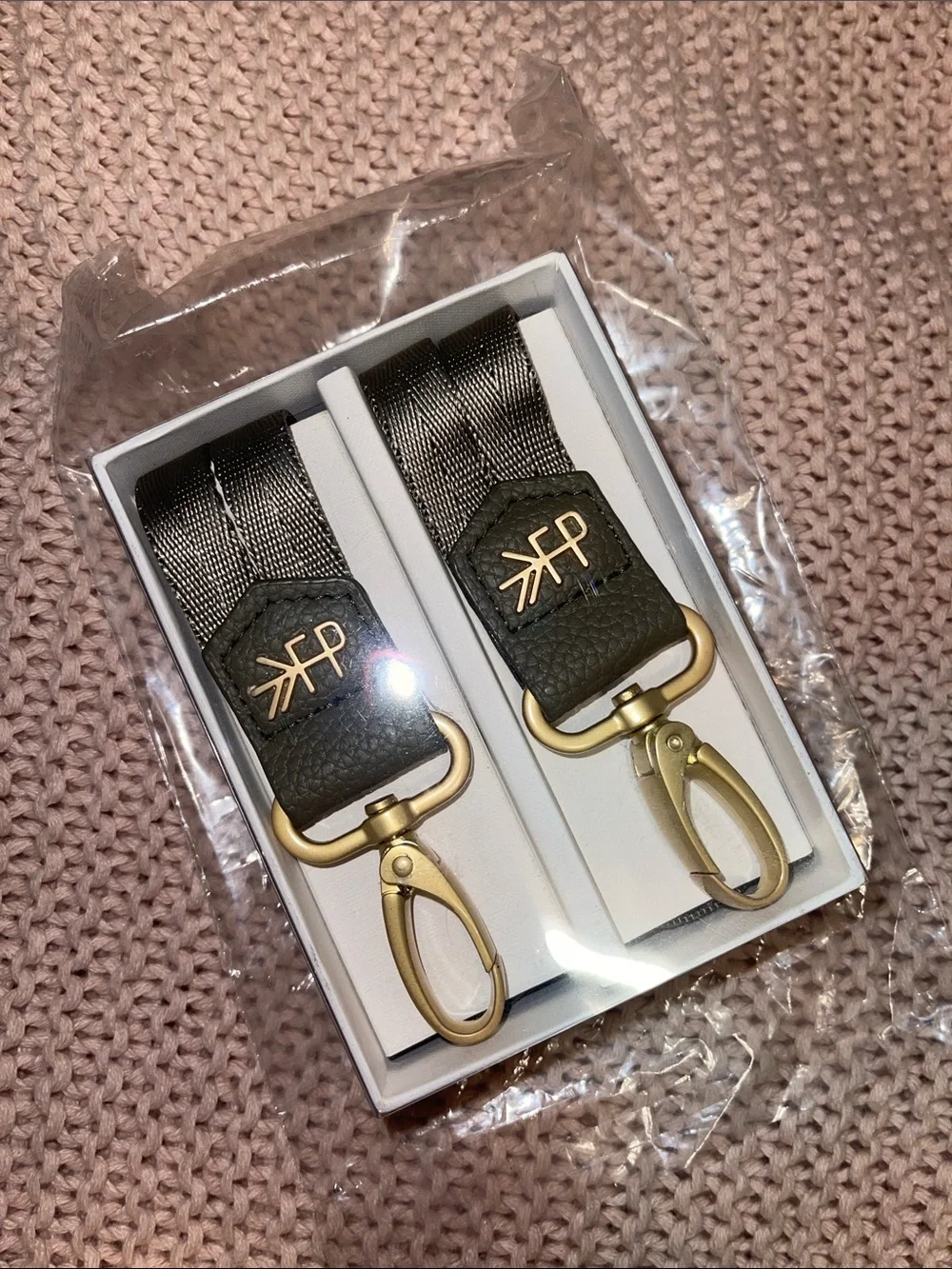 NWT Sage Freshly Picked Stroller Clips for Diaper Bag set 2 NIB Gold Hardware